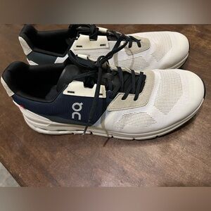 On - Cloudrift Running Shoes